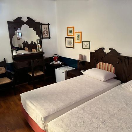 Hotel Aliki Đảo Sými Ngoại thất bức ảnh