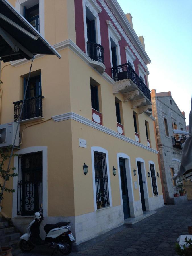 Hotel Aliki Đảo Sými Ngoại thất bức ảnh