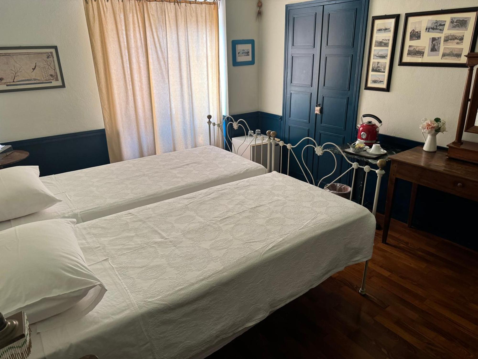 Hotel Aliki Đảo Sými Ngoại thất bức ảnh